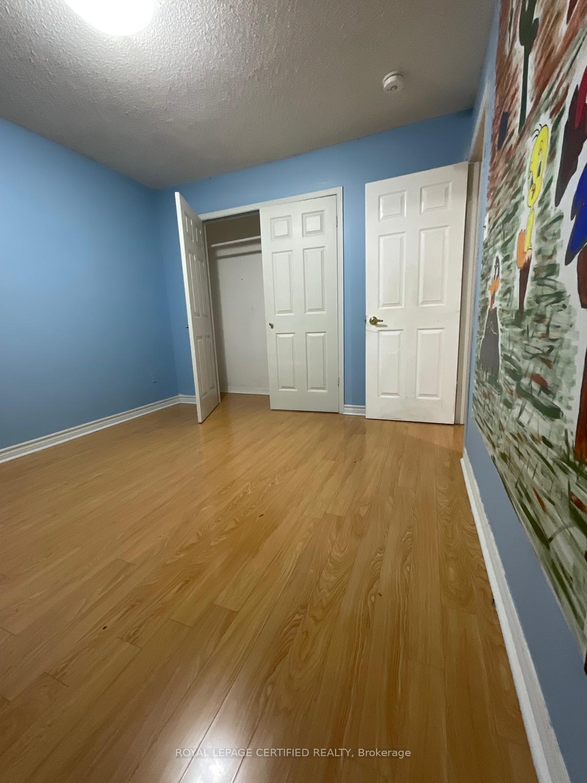 Photo 31 of Unit Upper, 211 Macedonia Crescent, Mississauga, Fairview — HOMEH