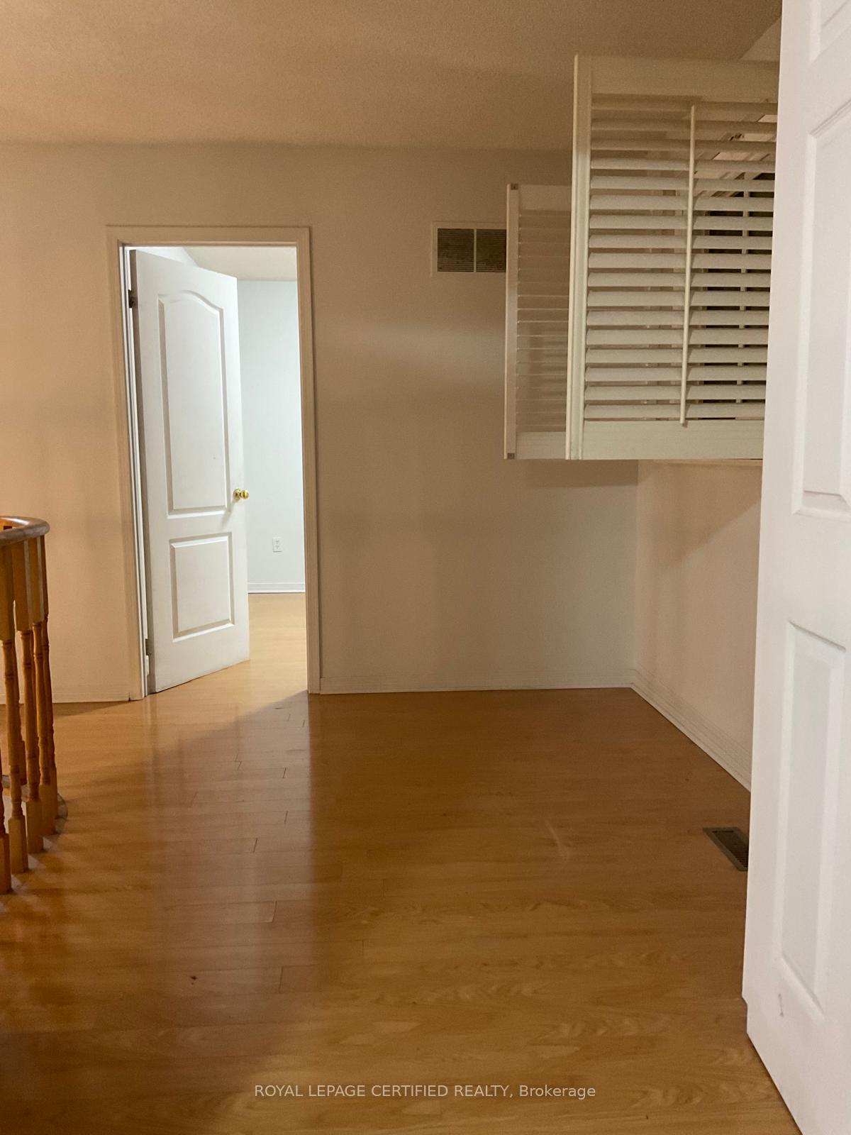 Photo 32 of Unit Upper, 211 Macedonia Crescent, Mississauga, Fairview — HOMEH