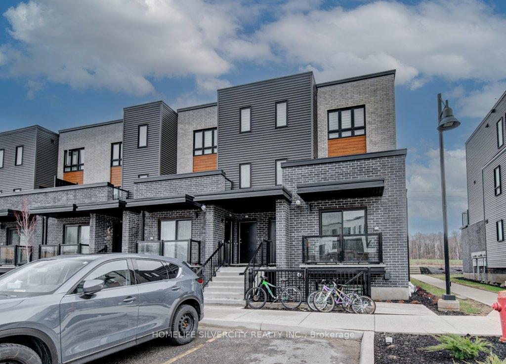 Photo 3 of Unit #18, 235 Chapel Hill Drive, Kitchener — HOMEH