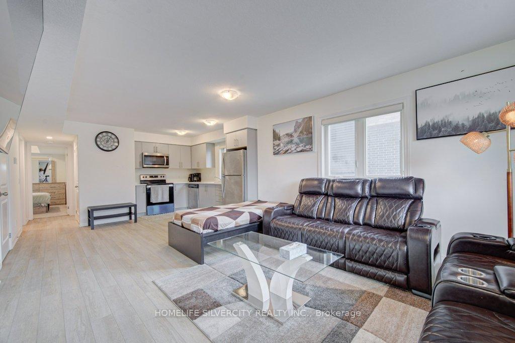 Photo 6 of Unit #18, 235 Chapel Hill Drive, Kitchener — HOMEH