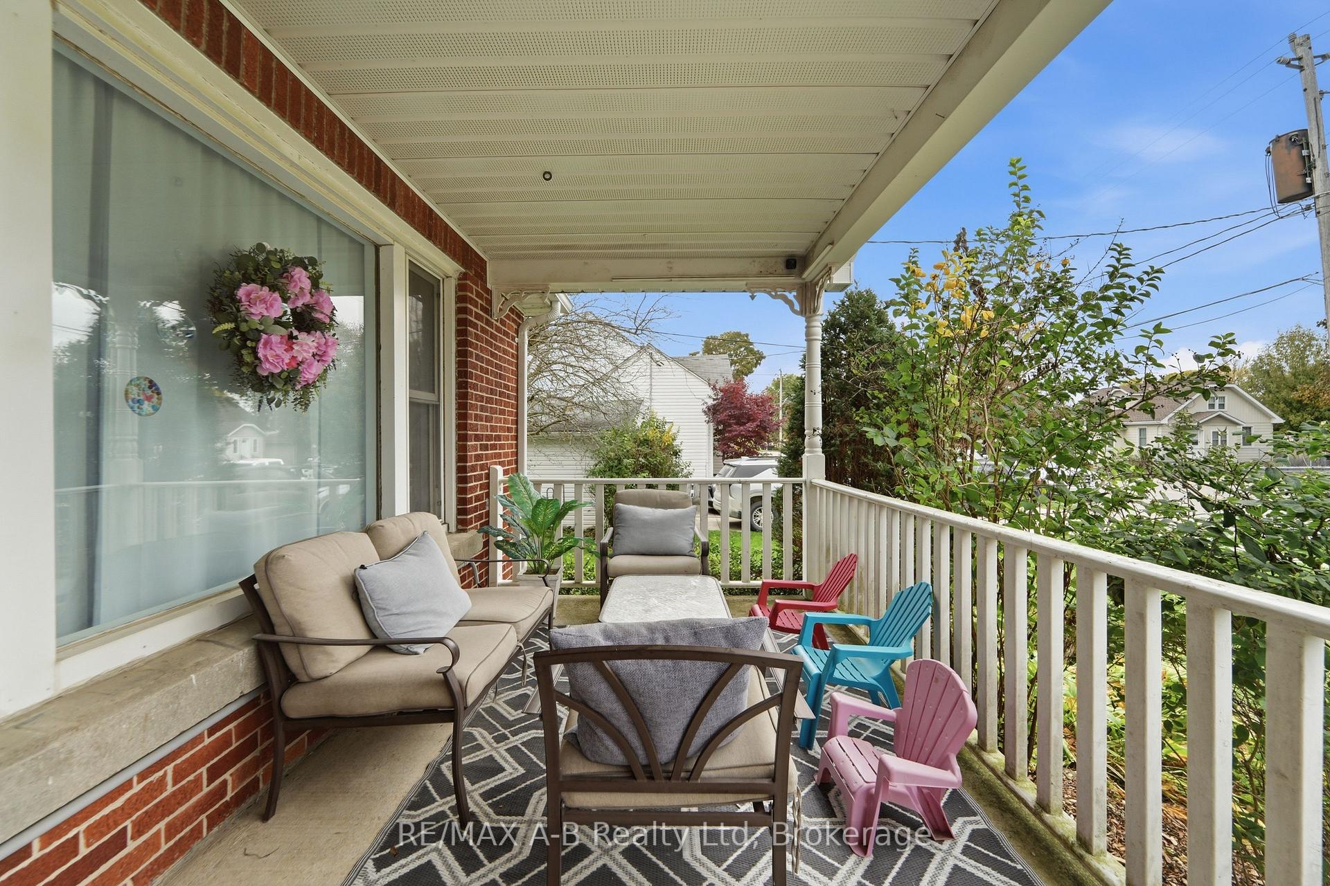 Photo 5 of 77 Gidley Street E, South Huron, Exeter — HOMEH