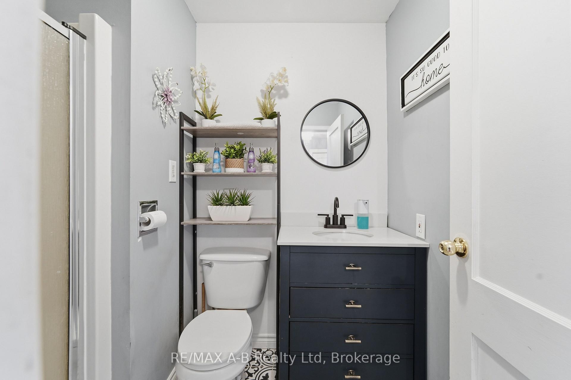 Photo 29 of 77 Gidley Street E, South Huron, Exeter — HOMEH
