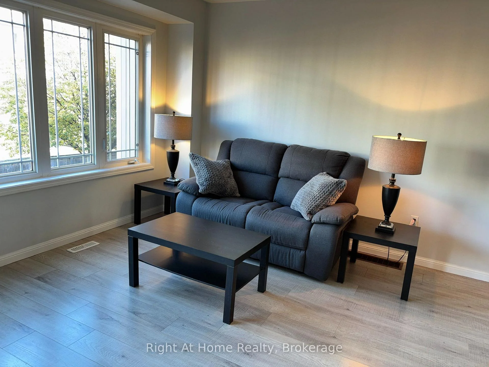 Photo 31 of Unit 19, 23 Connell Lane, Clarington, Bowmanville — HOMEH