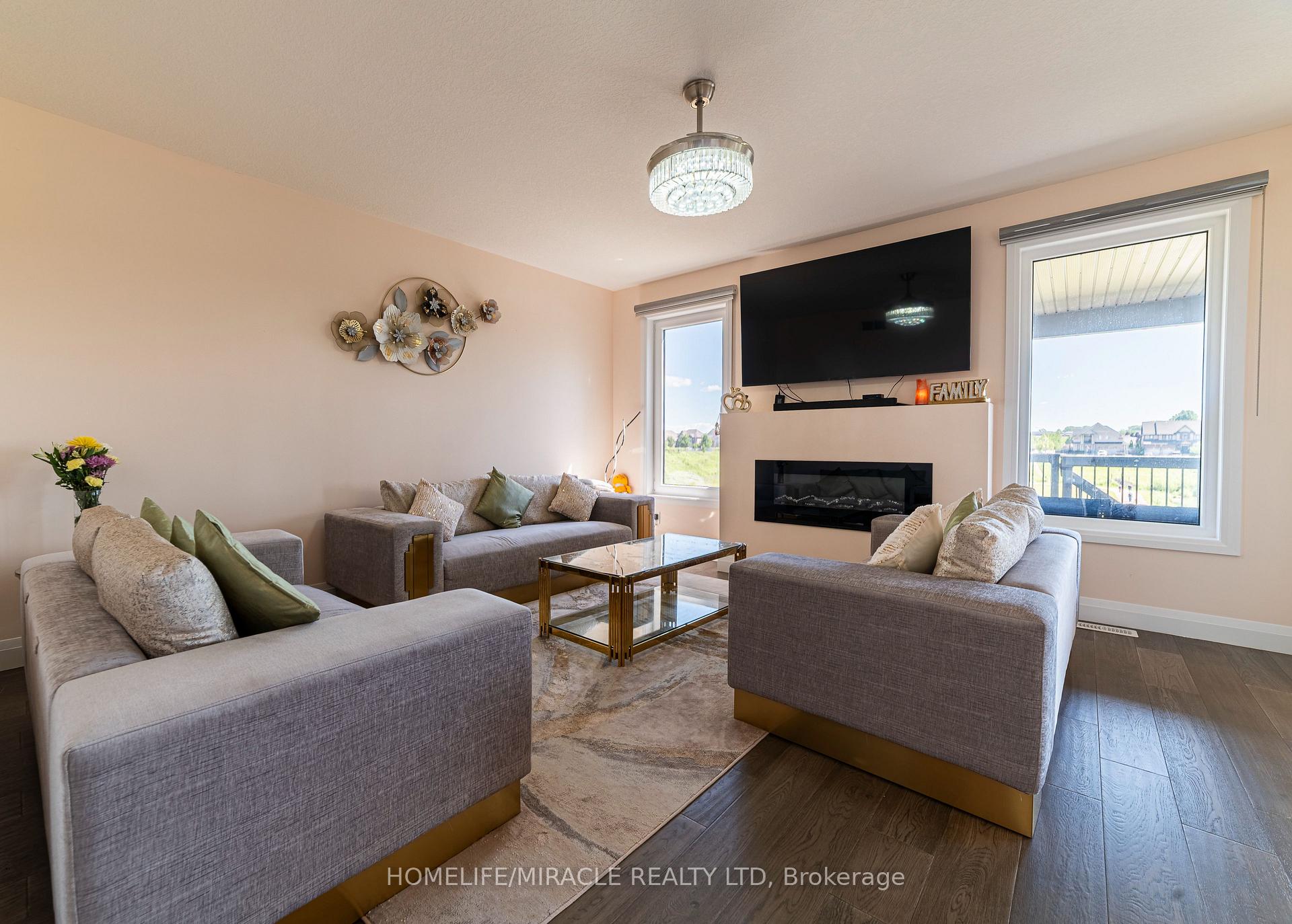 Photo 10 of 42 Grandville Circle, Brant, Paris — HOMEH