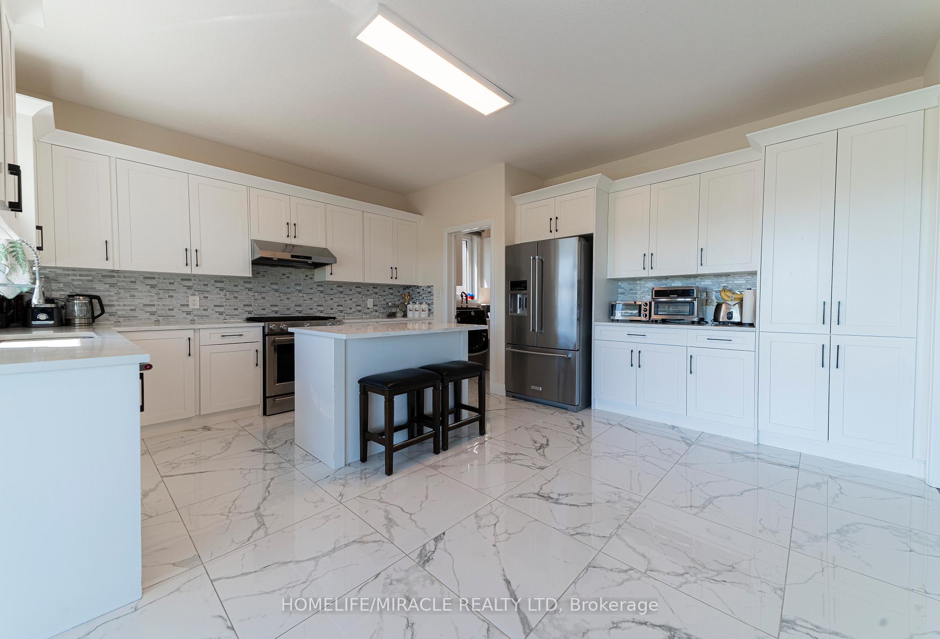 Photo 12 of 42 Grandville Circle, Brant, Paris — HOMEH