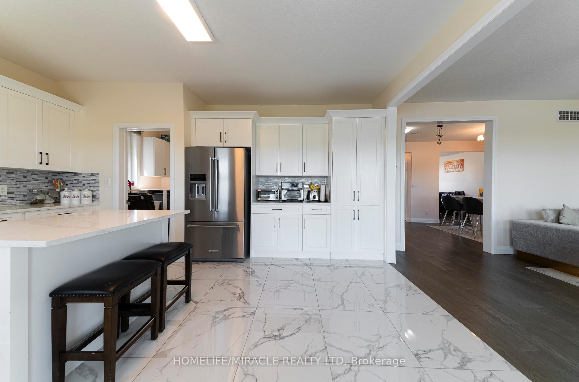 Photo 16 of 42 Grandville Circle, Brant, Paris — HOMEH