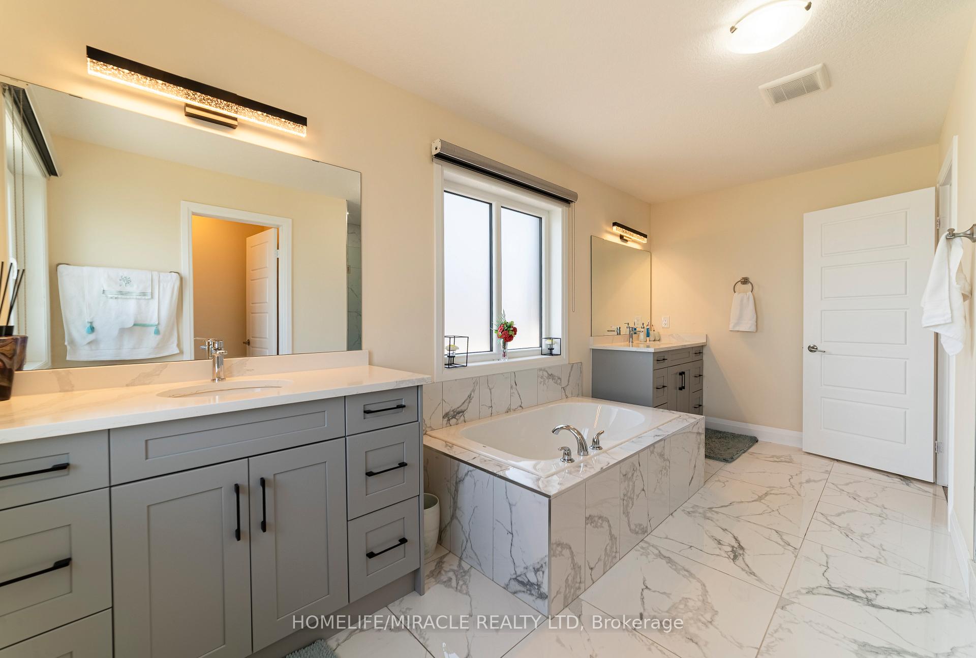 Photo 27 of 42 Grandville Circle, Brant, Paris — HOMEH
