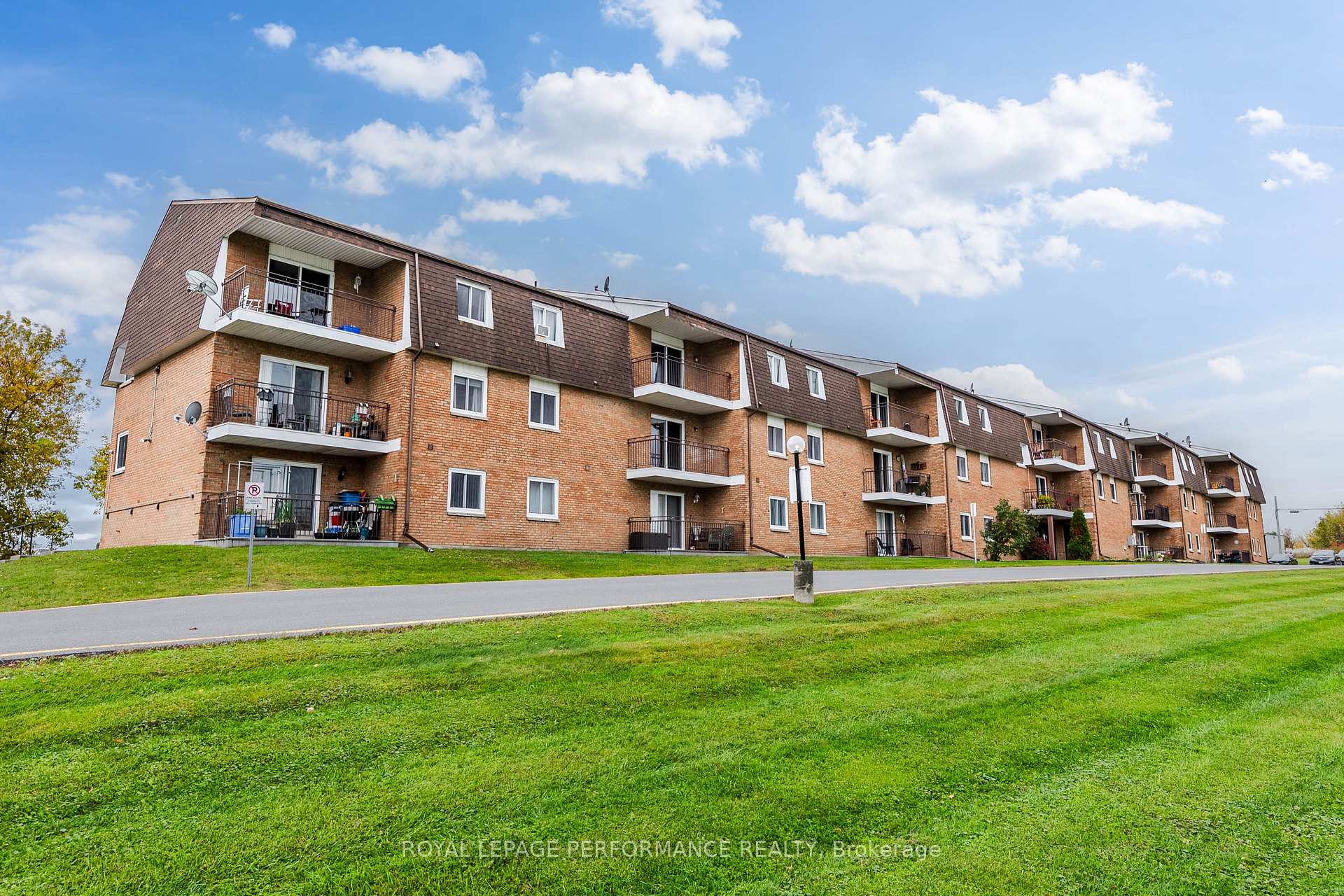 Photo 40 of Unit 210, 220 Kenyon Street, North Glengarry, Alexandria — HOMEH