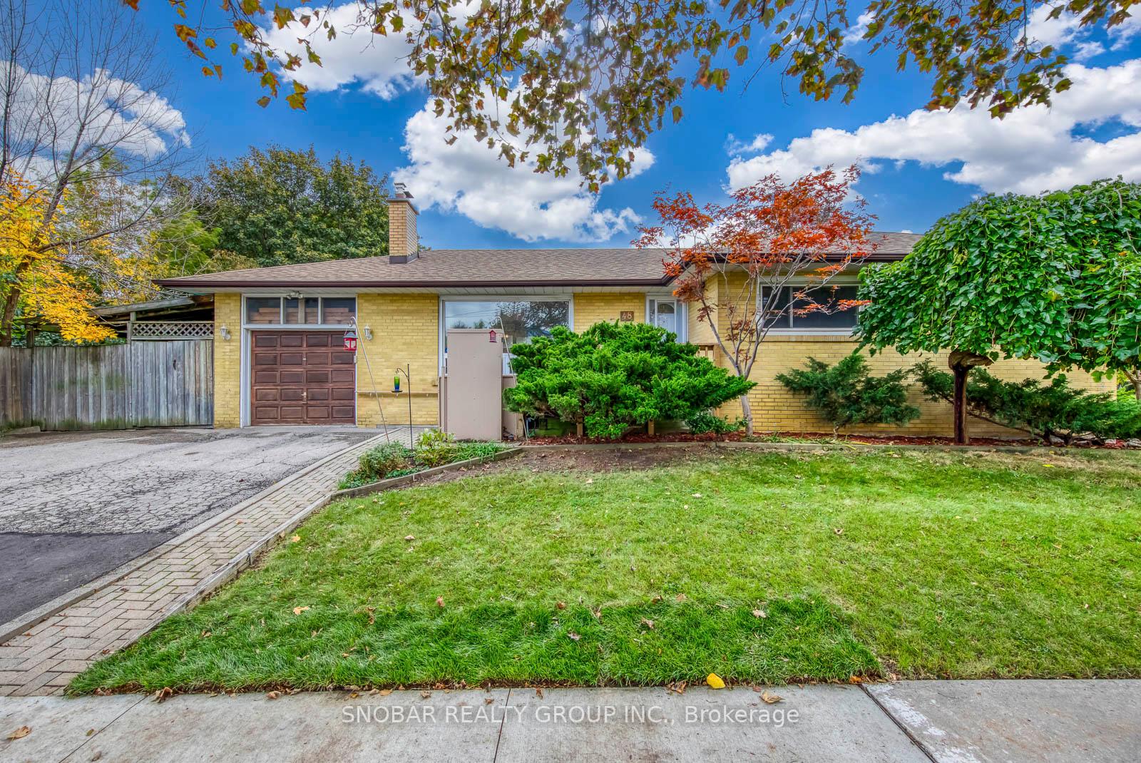 Photo 2 of 48 Sedgebrook Crescent, Etobicoke, Eringate-Centennial-West Deane — HOMEH