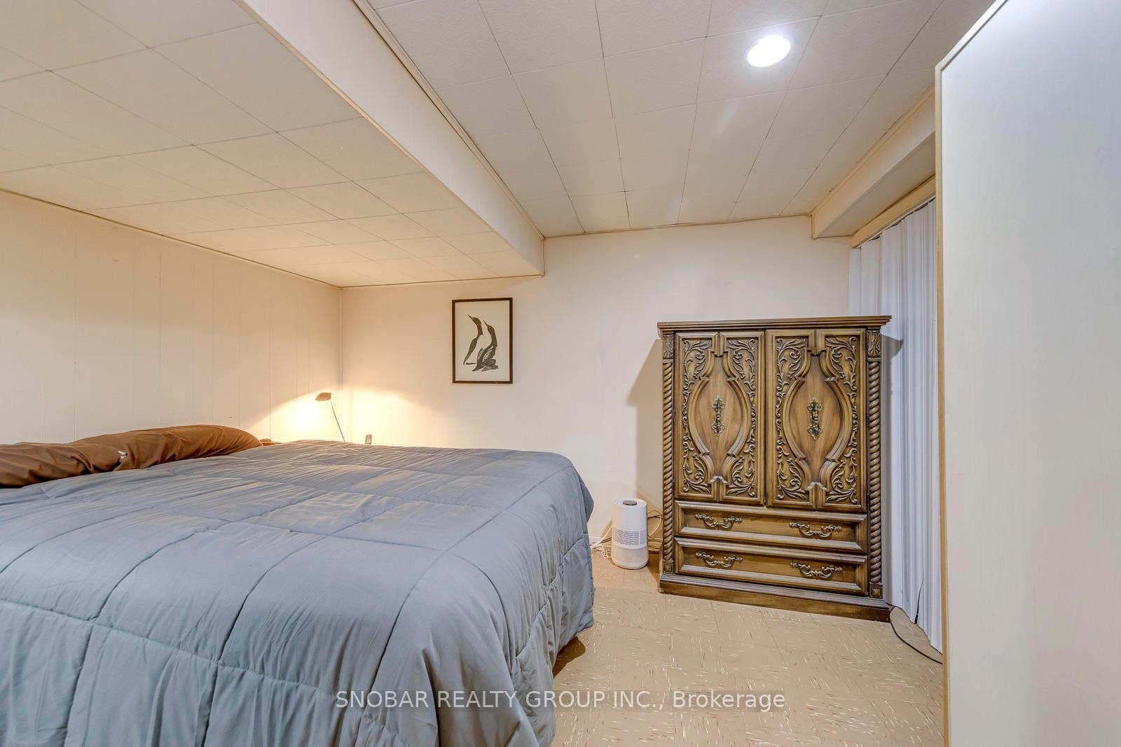 Photo 21 of 48 Sedgebrook Crescent, Etobicoke, Eringate-Centennial-West Deane — HOMEH