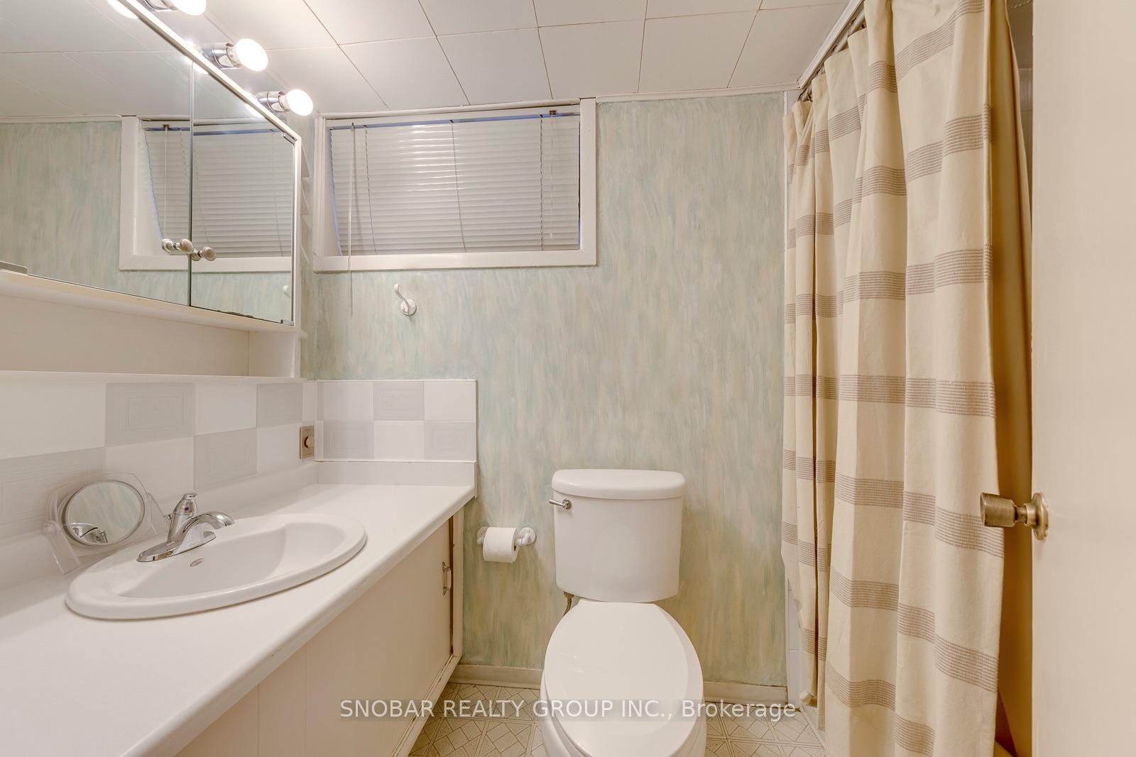 Photo 22 of 48 Sedgebrook Crescent, Etobicoke, Eringate-Centennial-West Deane — HOMEH