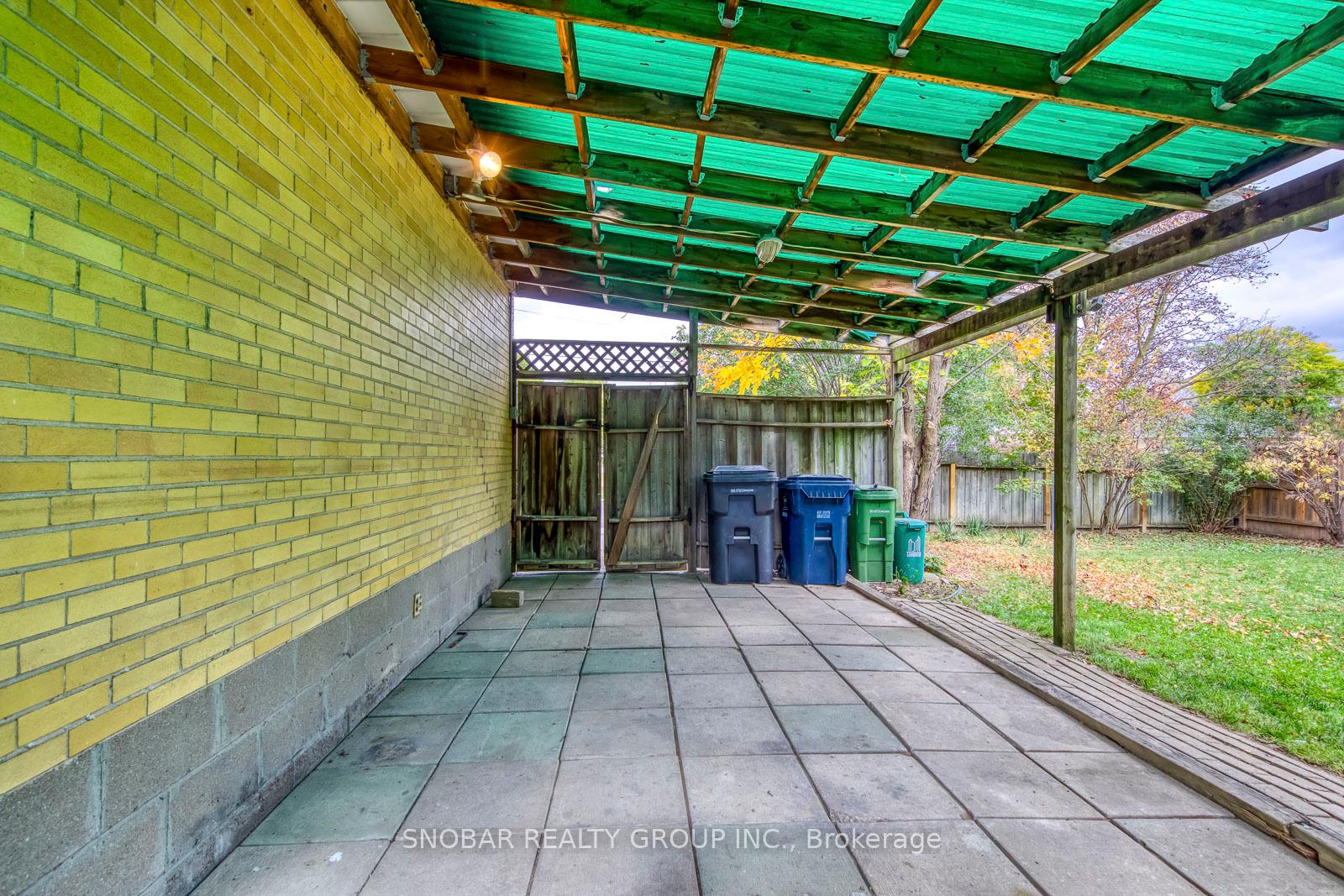 Photo 23 of 48 Sedgebrook Crescent, Etobicoke, Eringate-Centennial-West Deane — HOMEH