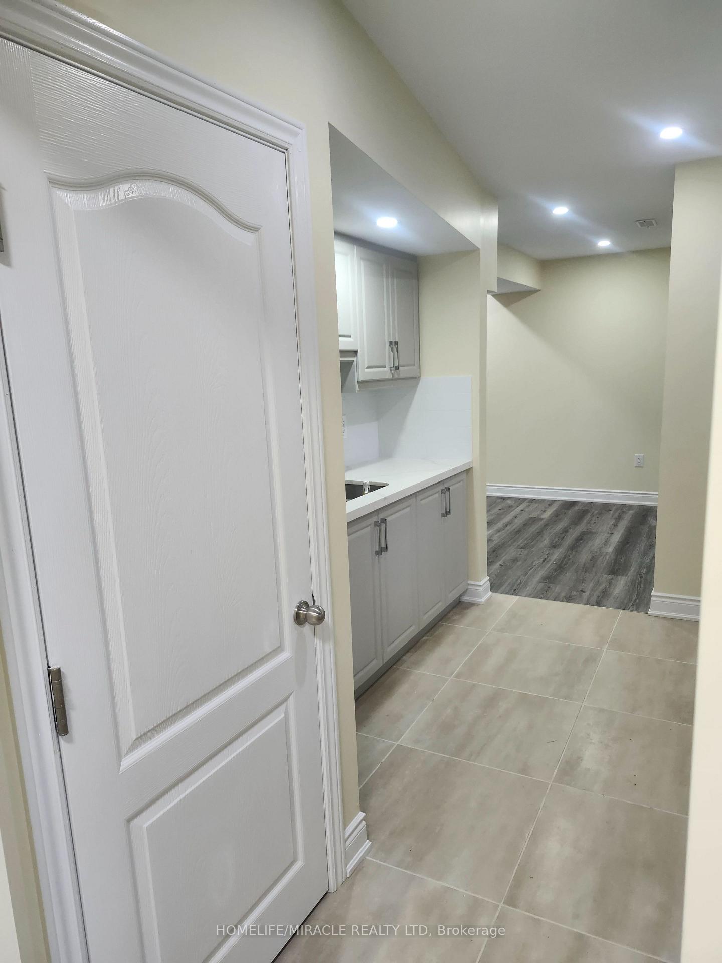 Photo 5 of Unit Basement, 6 Wall Court, Barrie, Cundles East — HOMEH