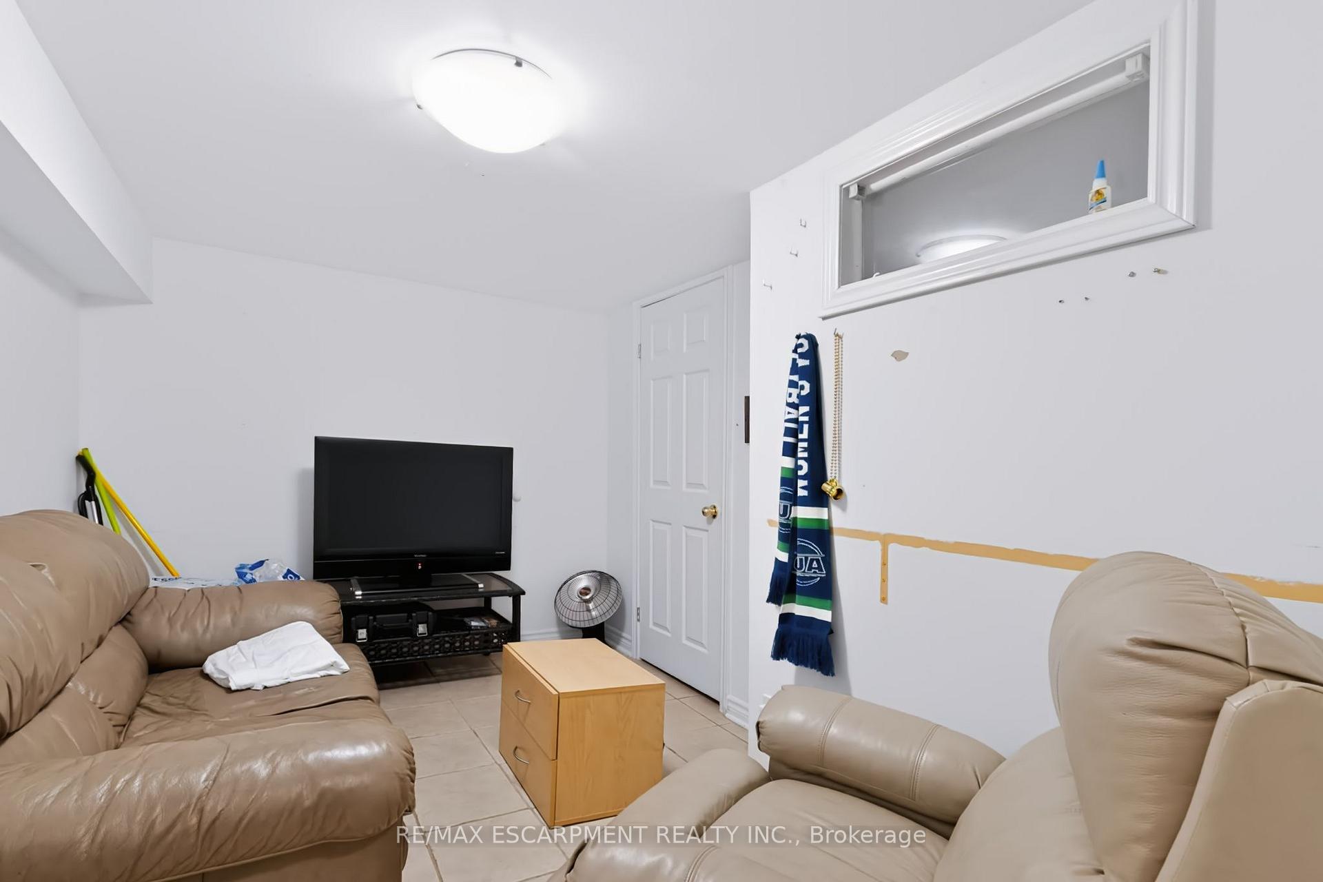 Photo 25 of 23 Forsyth Avenue S, Hamilton, Westdale — HOMEH
