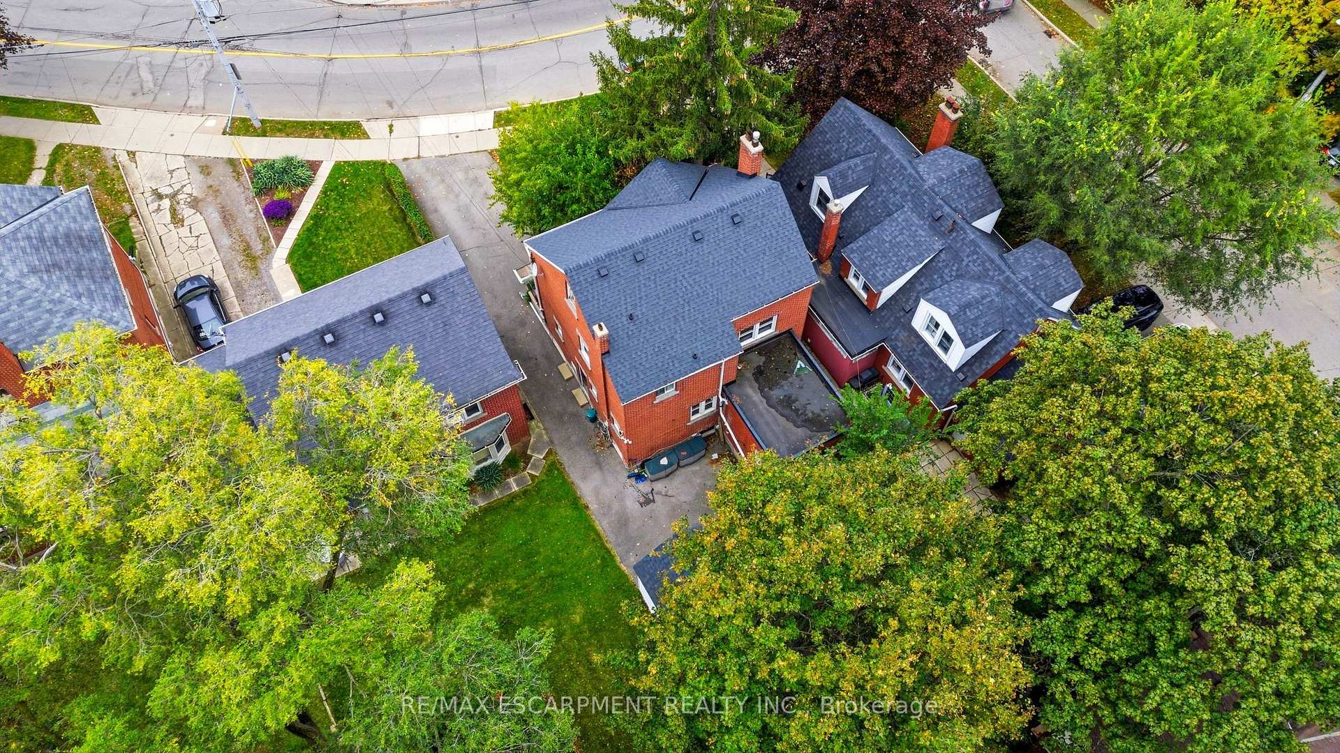 Photo 45 of 23 Forsyth Avenue S, Hamilton, Westdale — HOMEH