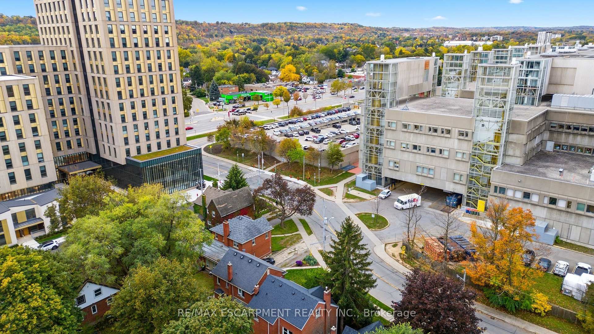 Photo 47 of 23 Forsyth Avenue S, Hamilton, Westdale — HOMEH