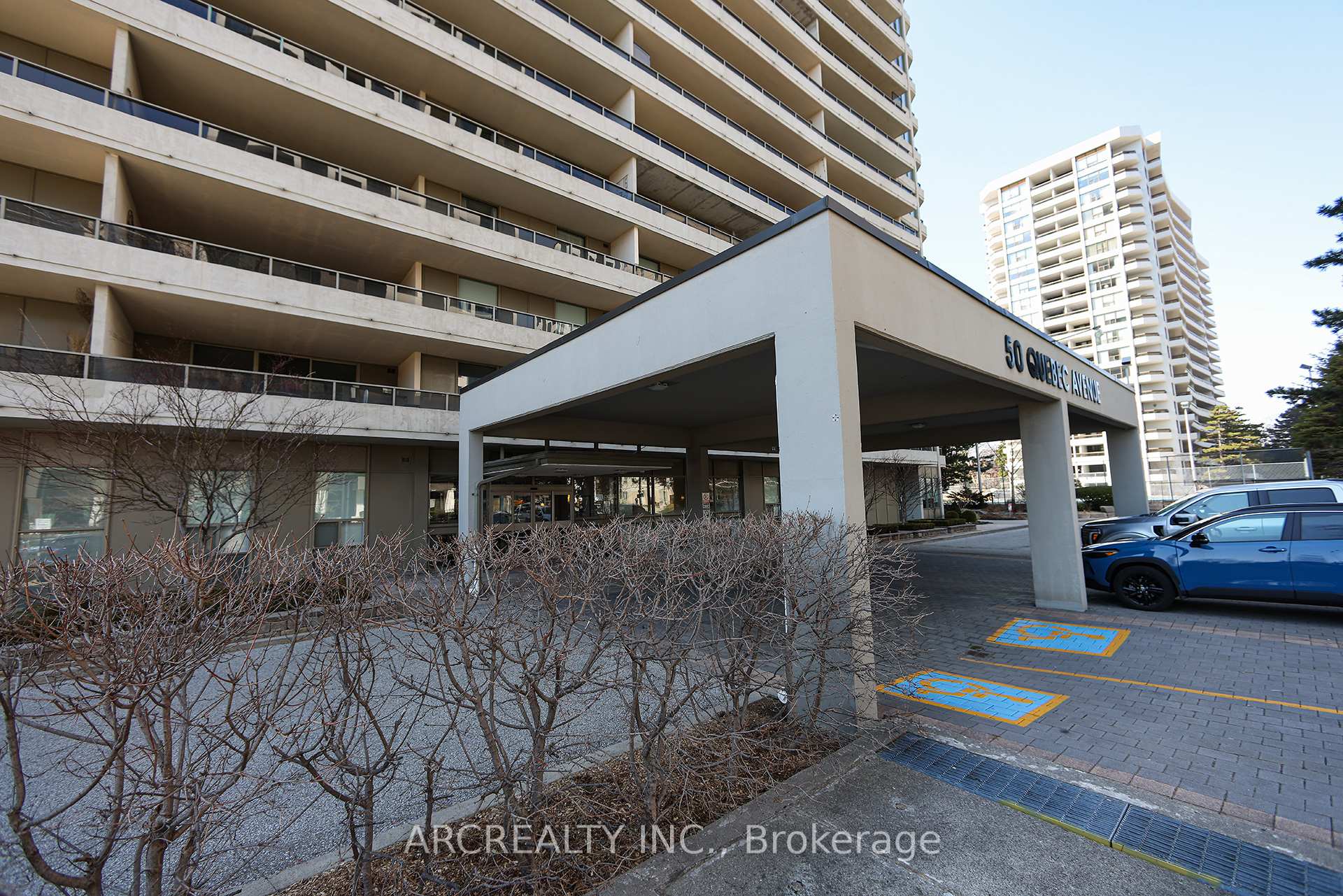 Photo 6 of Unit 2401, 50 Quebec Avenue, Toronto, High Park North — HOMEH