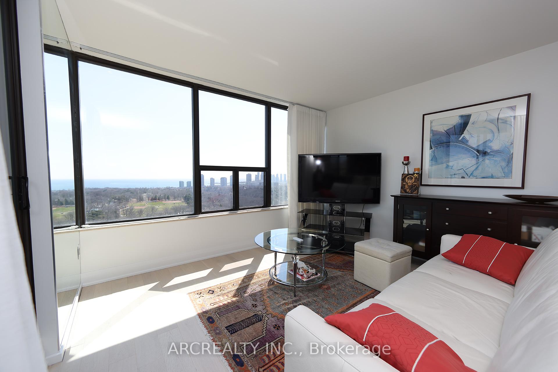 Photo 15 of Unit 2401, 50 Quebec Avenue, Toronto, High Park North — HOMEH