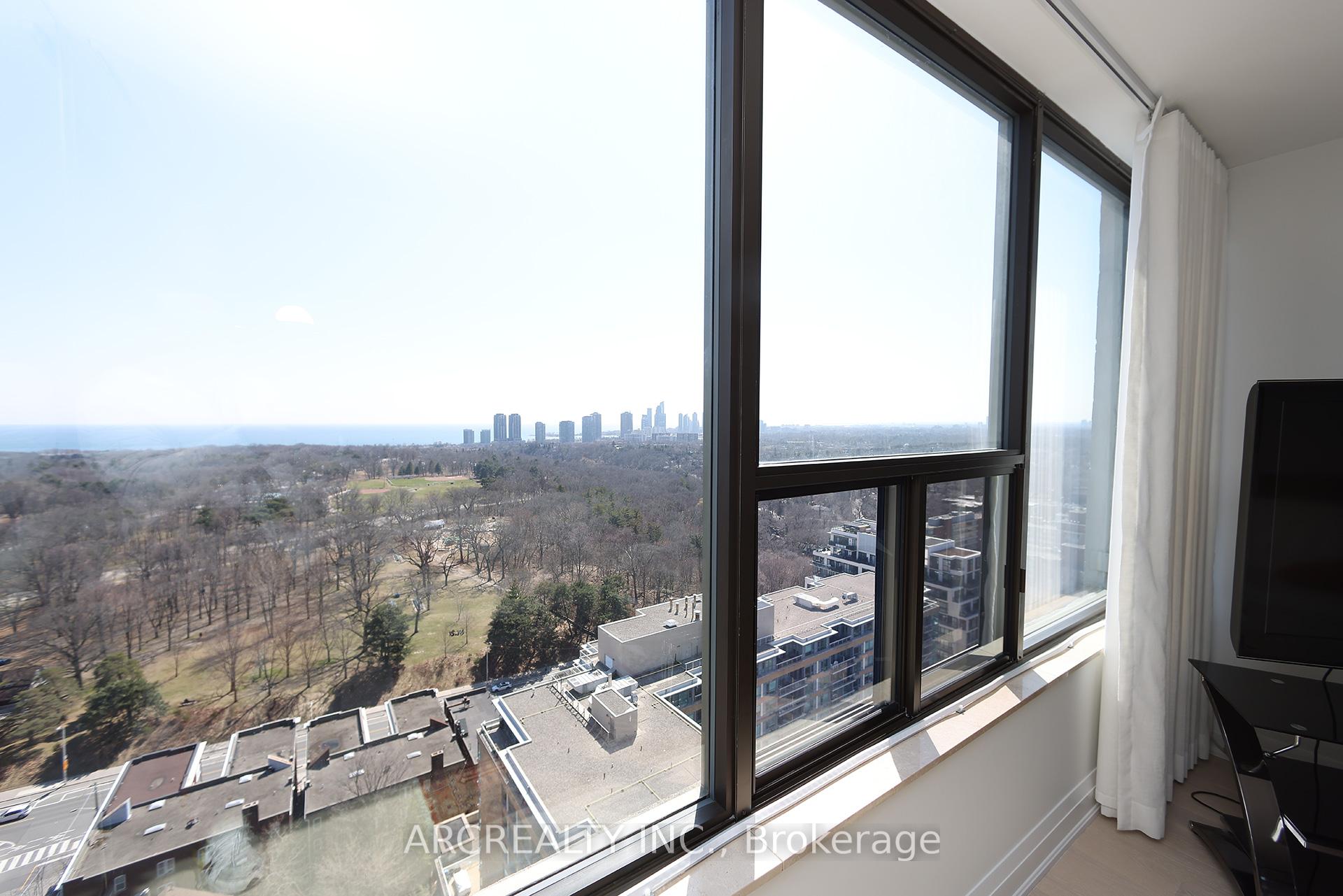 Photo 18 of Unit 2401, 50 Quebec Avenue, Toronto, High Park North — HOMEH