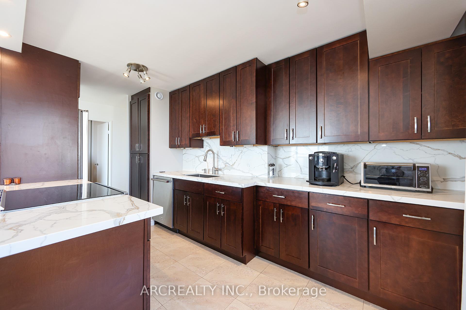 Photo 22 of Unit 2401, 50 Quebec Avenue, Toronto, High Park North — HOMEH