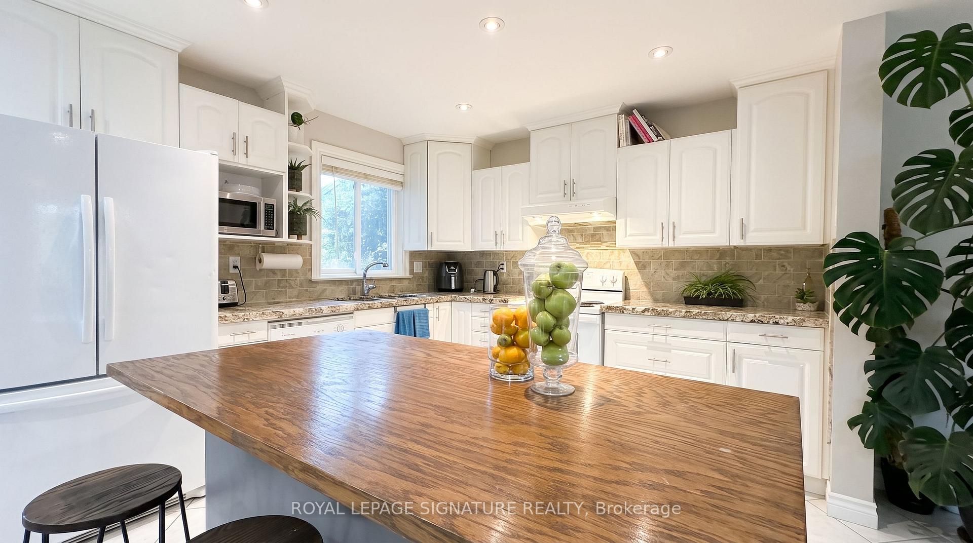 Photo 9 of 4196 Pheasant Run, Mississauga, Erin Mills — HOMEH