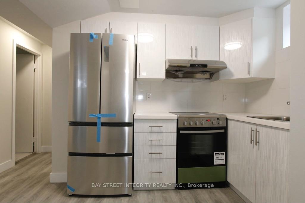 Photo 1 of 87 Tulane Crescent, North York, Parkwoods-Donalda — HOMEH