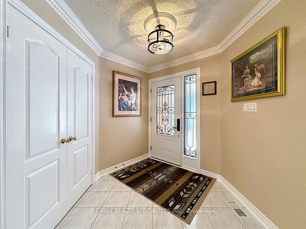 Photo 4 of 9 Siesta Court, Brampton, Sandringham-Wellington — HOMEH