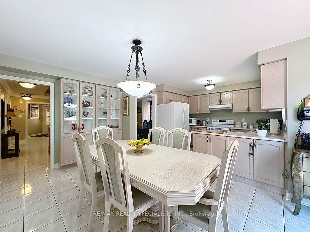 Photo 13 of 9 Siesta Court, Brampton, Sandringham-Wellington — HOMEH