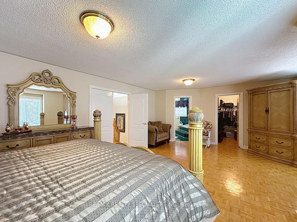 Photo 23 of 9 Siesta Court, Brampton, Sandringham-Wellington — HOMEH