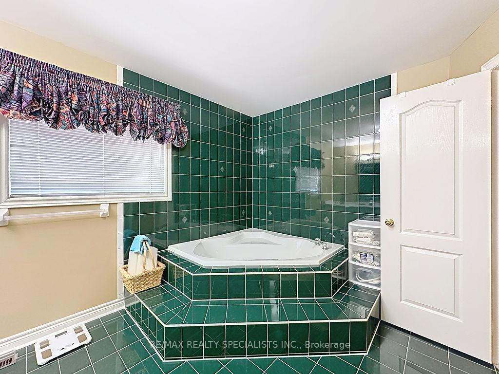 Photo 25 of 9 Siesta Court, Brampton, Sandringham-Wellington — HOMEH