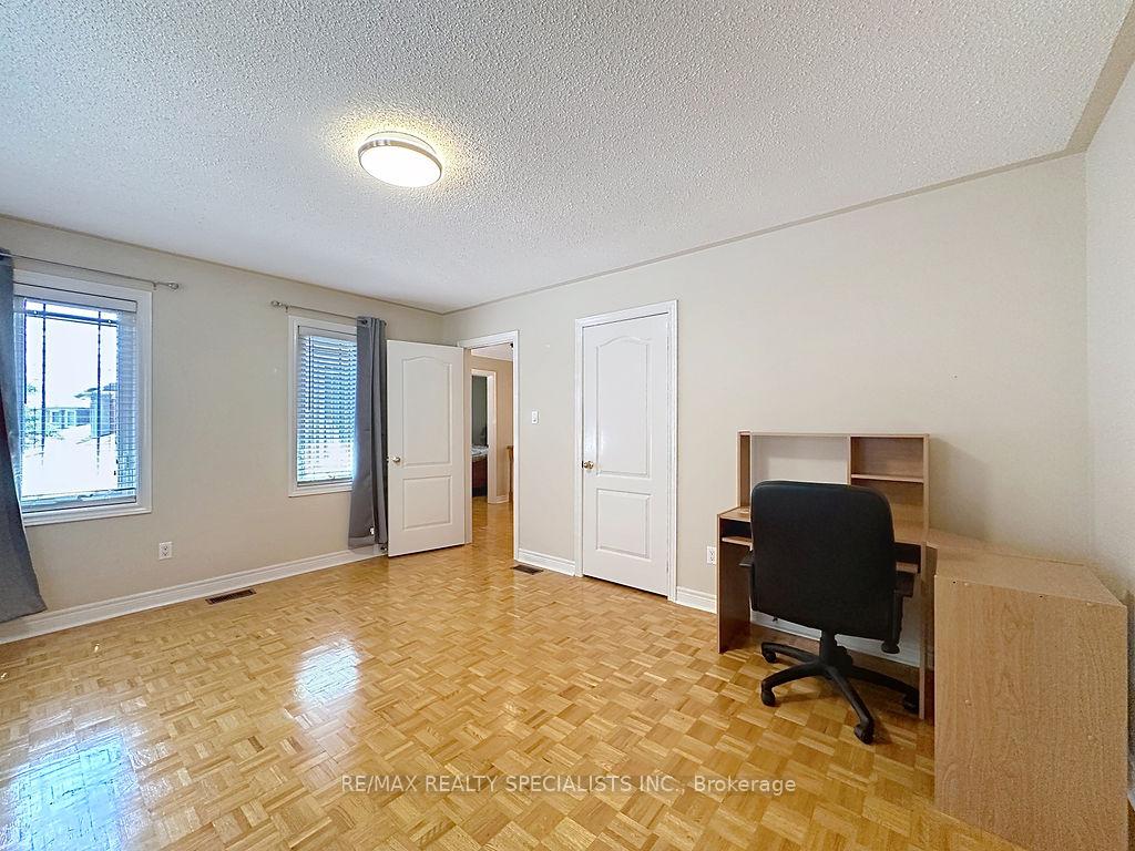 Photo 30 of 9 Siesta Court, Brampton, Sandringham-Wellington — HOMEH