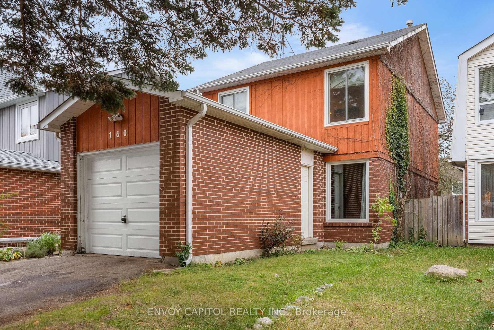 Photo 2 of 160 Fanshawe Drive, Brampton, Heart Lake West — HOMEH