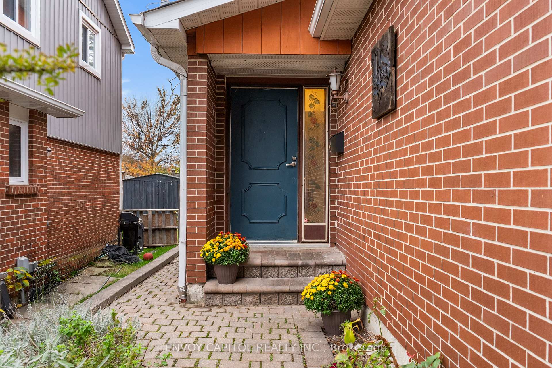 Photo 3 of 160 Fanshawe Drive, Brampton, Heart Lake West — HOMEH