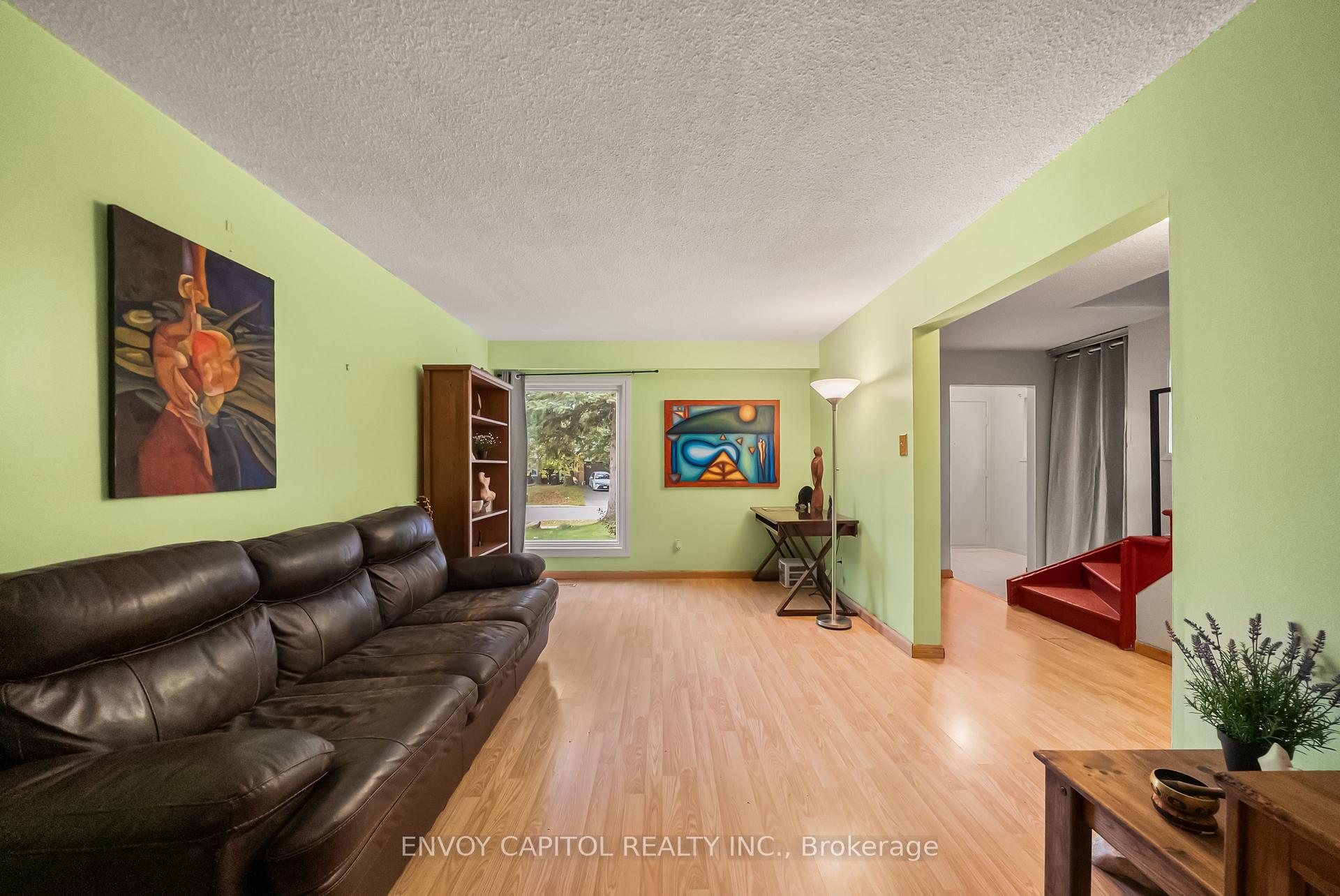 Photo 8 of 160 Fanshawe Drive, Brampton, Heart Lake West — HOMEH