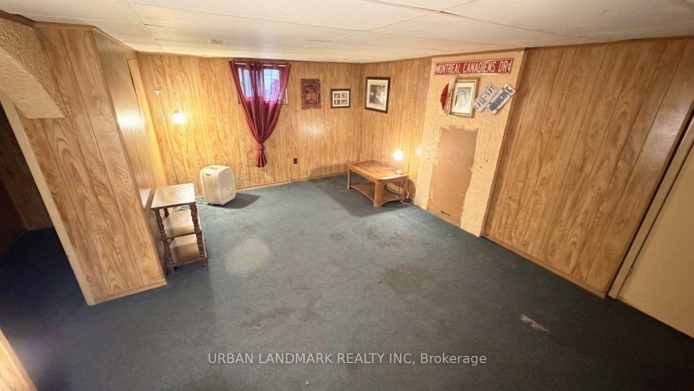 Photo 7 of 329 Durham Court, Oshawa, Vanier — HOMEH