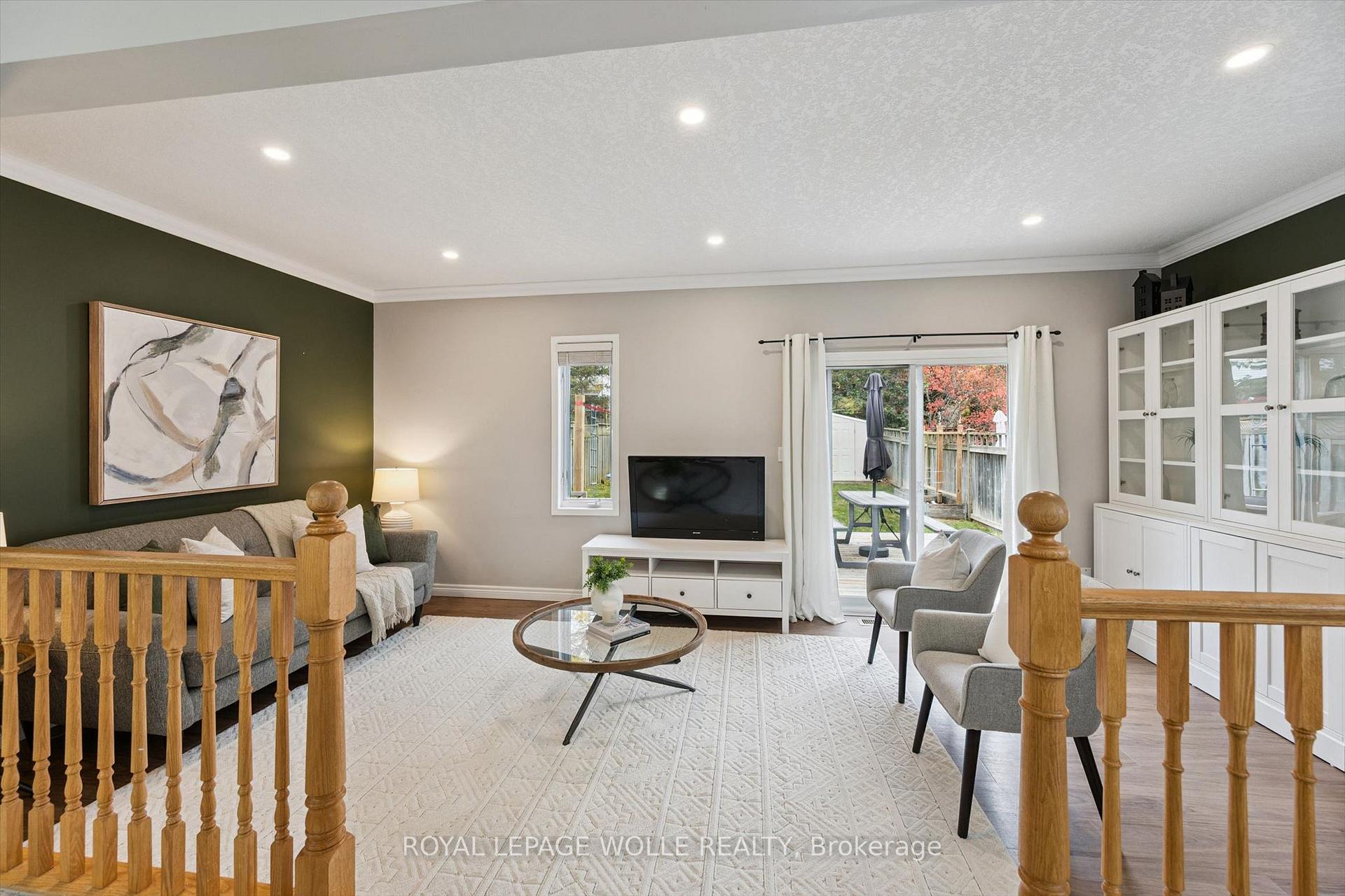 Photo 6 of 165 Cavelletti Court, Waterloo, Bridgeport — HOMEH