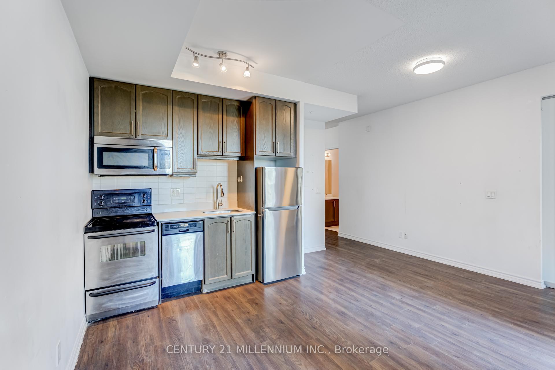 Photo 7 of Unit 821, 15 James Finlay Way, North York, Downsview-Roding-CFB — HOMEH