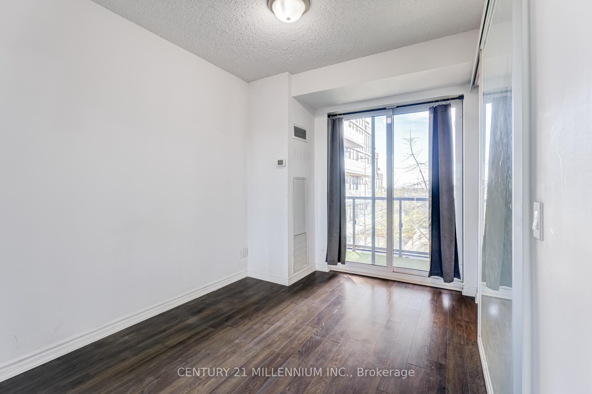 Photo 15 of Unit 821, 15 James Finlay Way, North York, Downsview-Roding-CFB — HOMEH