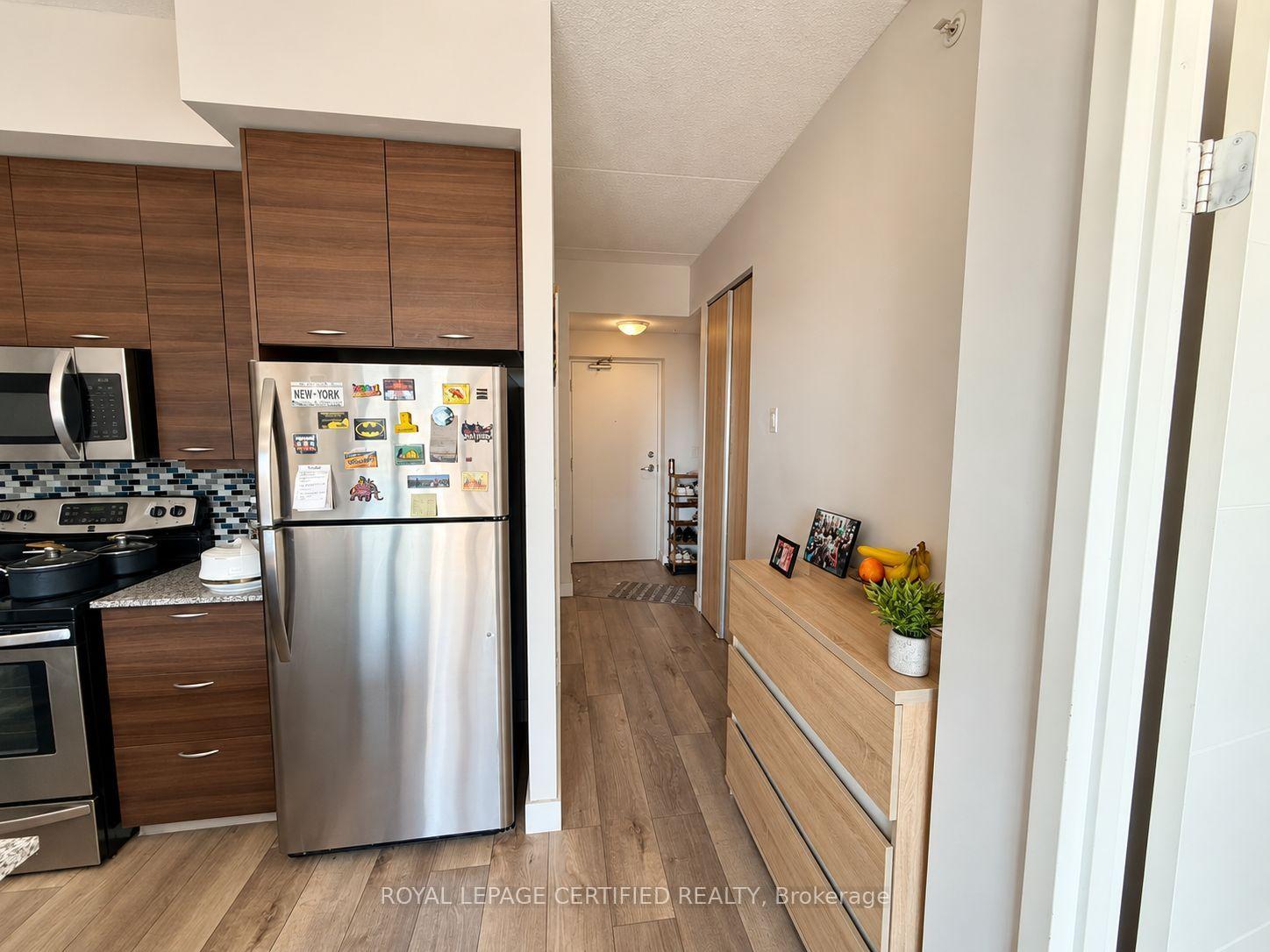 Photo 3 of Unit 1001, 318 Spruce Street S, Waterloo, Downtown Waterloo — HOMEH
