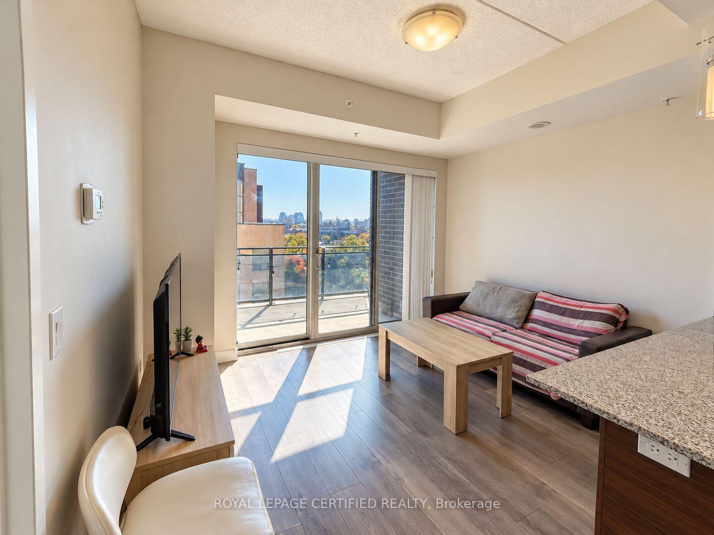 Photo 5 of Unit 1001, 318 Spruce Street S, Waterloo, Downtown Waterloo — HOMEH