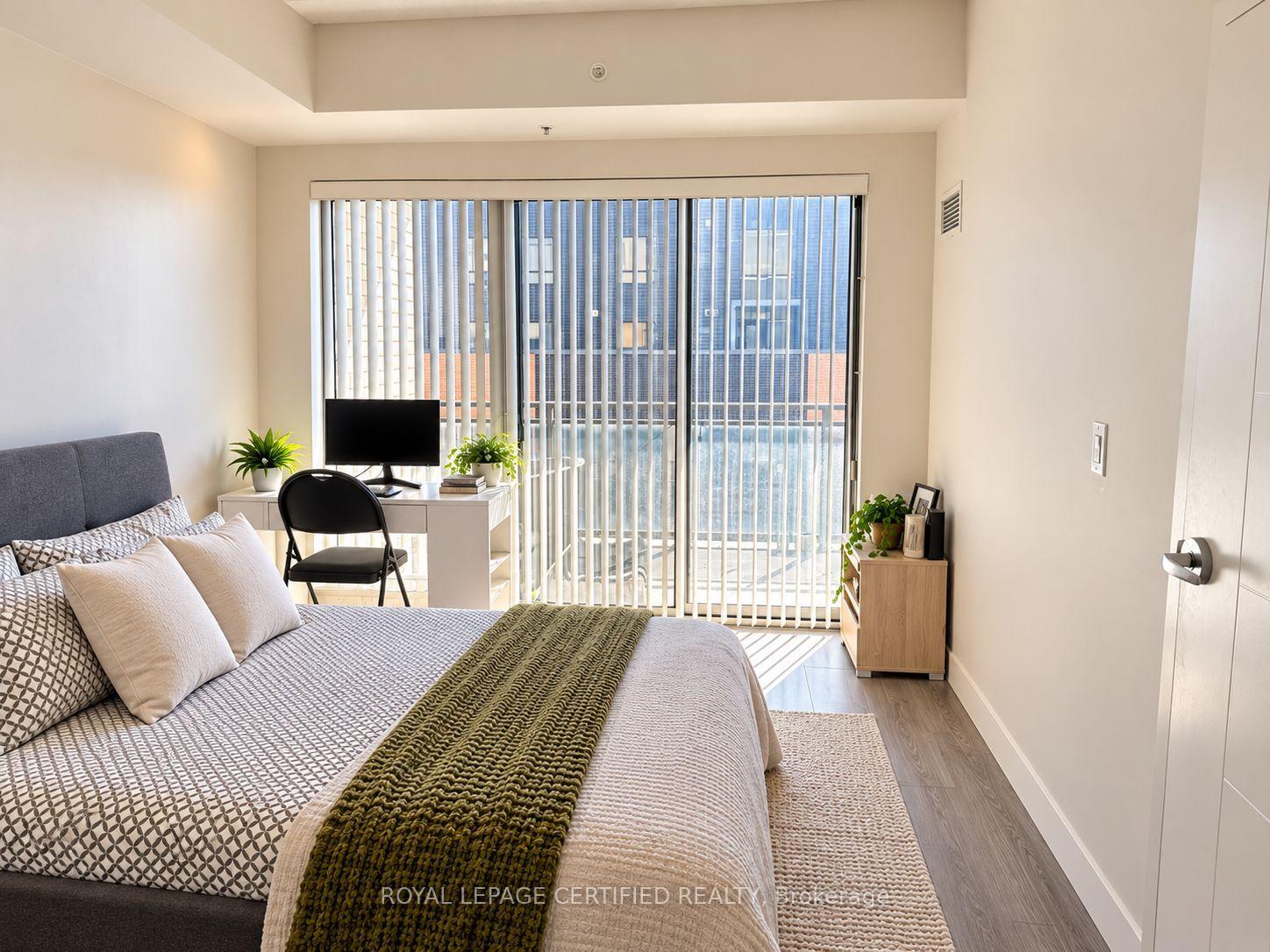 Photo 6 of Unit 1001, 318 Spruce Street S, Waterloo, Downtown Waterloo — HOMEH