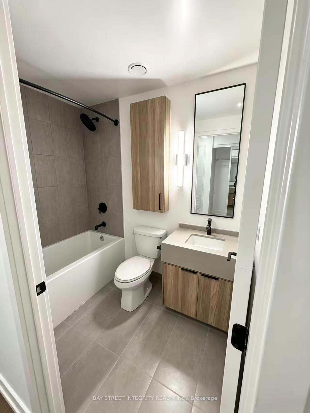 Photo 4 of Unit 611, 91 Montclair Avenue, Toronto, Forest Hill South — HOMEH