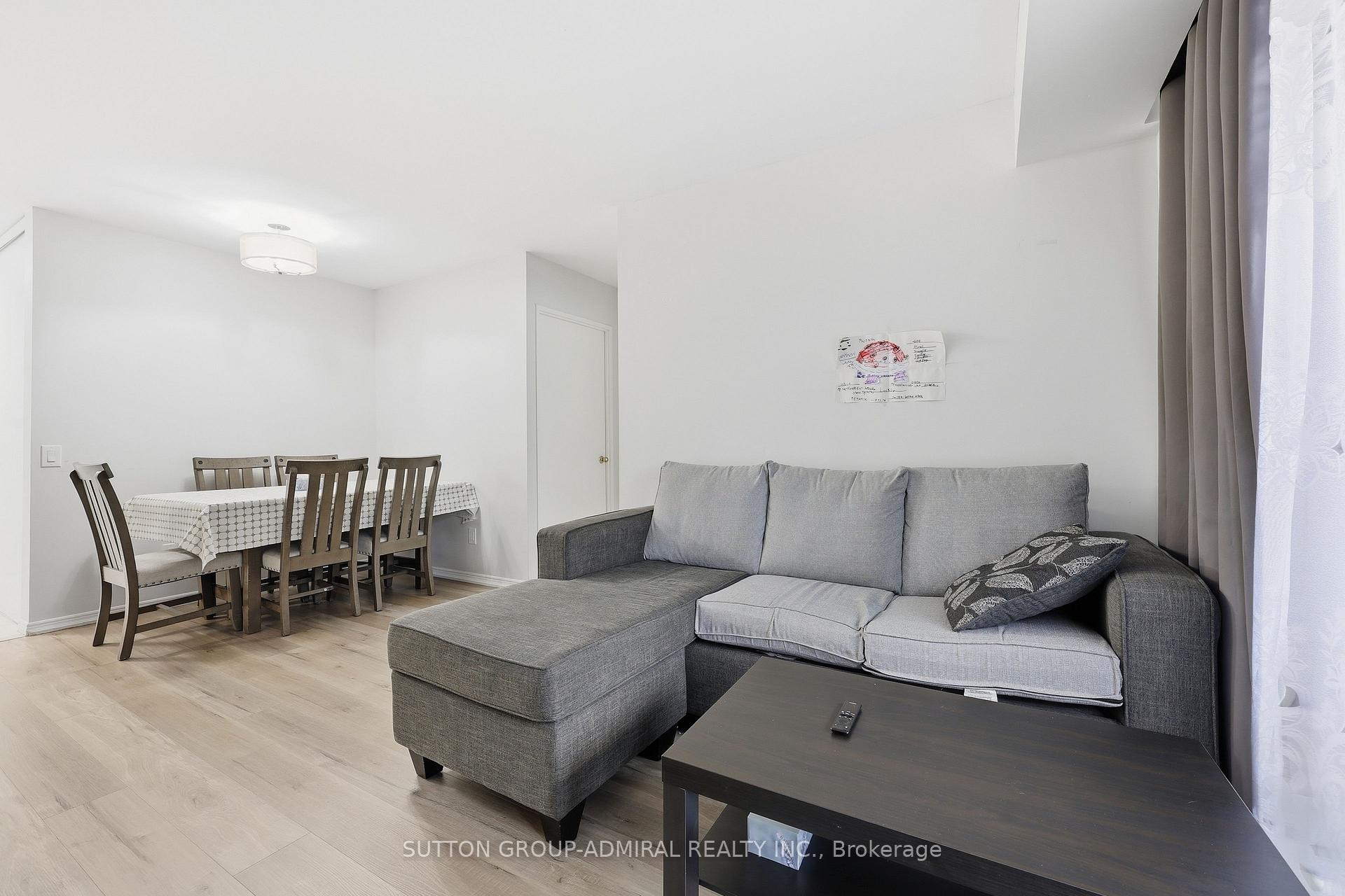 Photo 19 of Unit 211, 81 Townsgate Drive, Vaughan, Crestwood-Springfarm-Yorkhill — HOMEH
