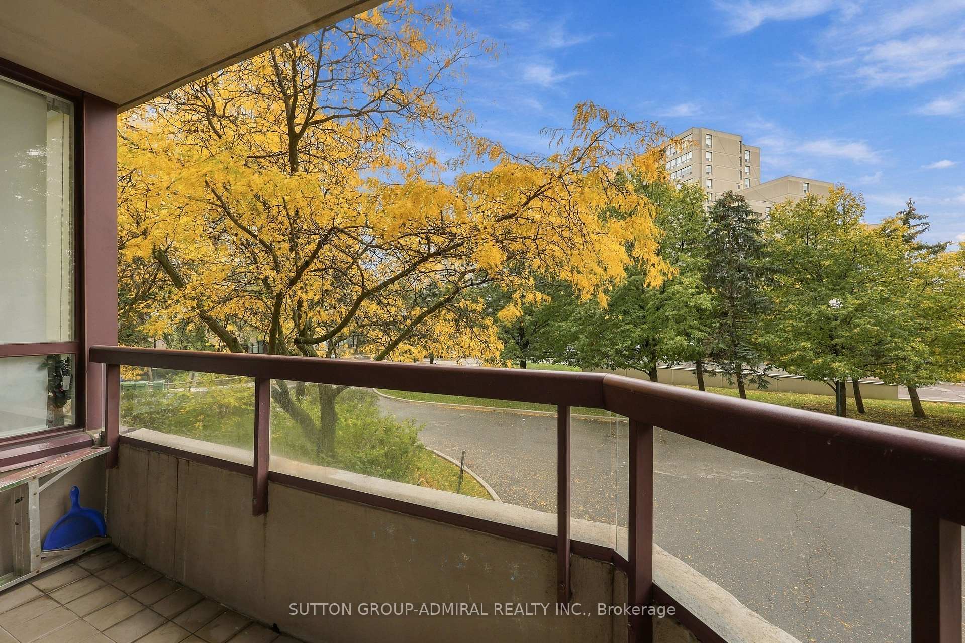Photo 23 of Unit 211, 81 Townsgate Drive, Vaughan, Crestwood-Springfarm-Yorkhill — HOMEH