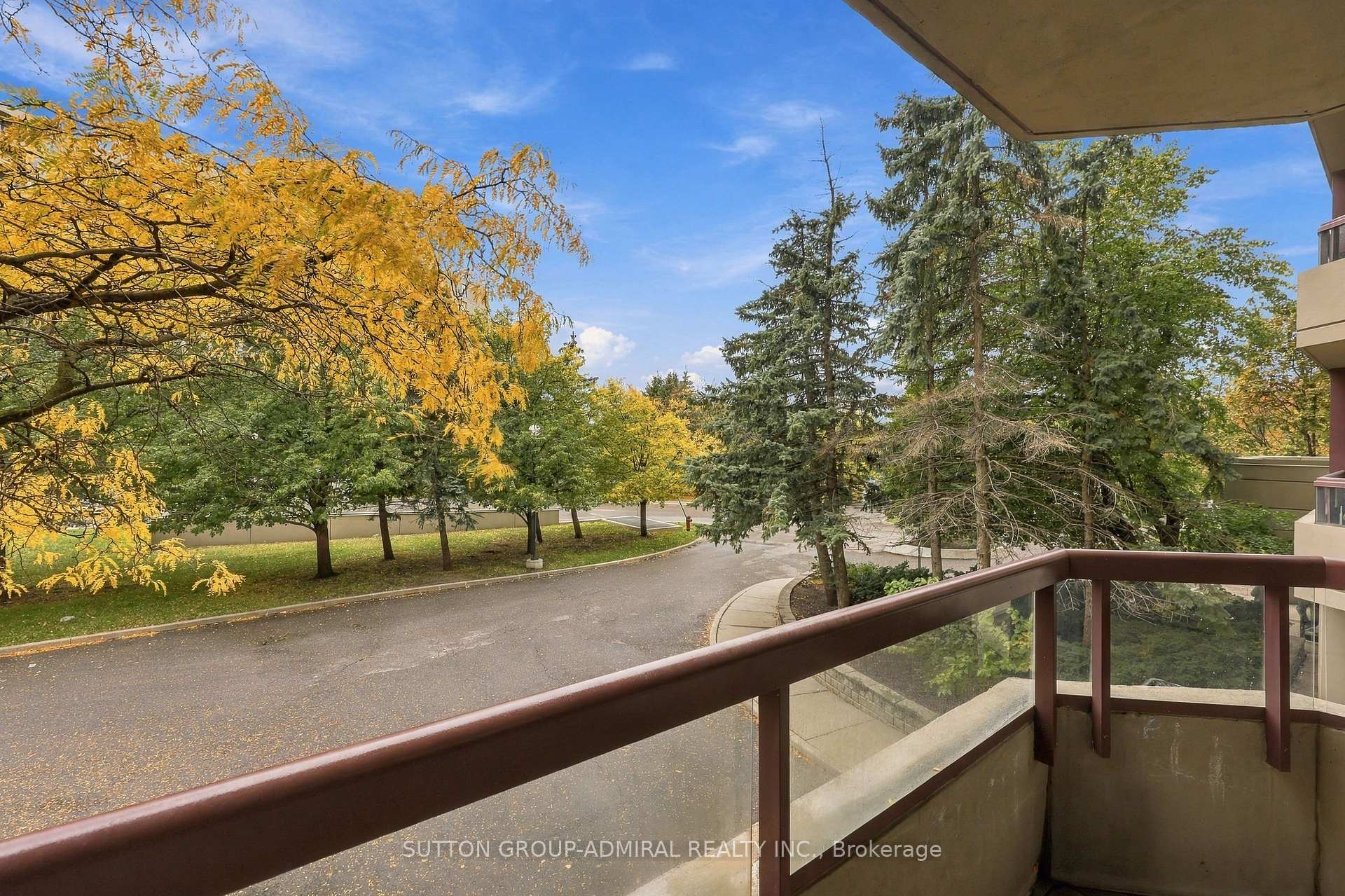 Photo 24 of Unit 211, 81 Townsgate Drive, Vaughan, Crestwood-Springfarm-Yorkhill — HOMEH