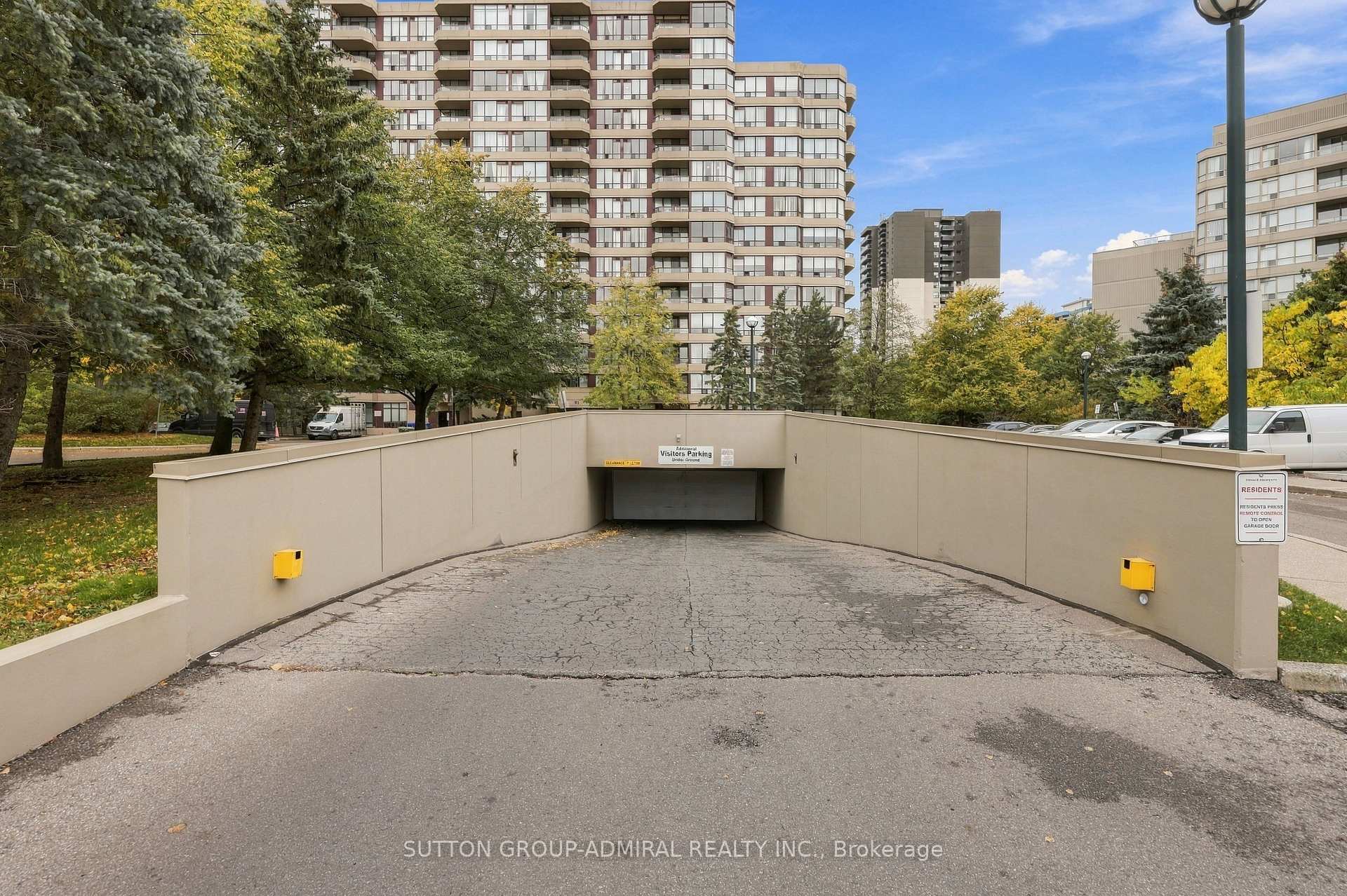 Photo 41 of Unit 211, 81 Townsgate Drive, Vaughan, Crestwood-Springfarm-Yorkhill — HOMEH