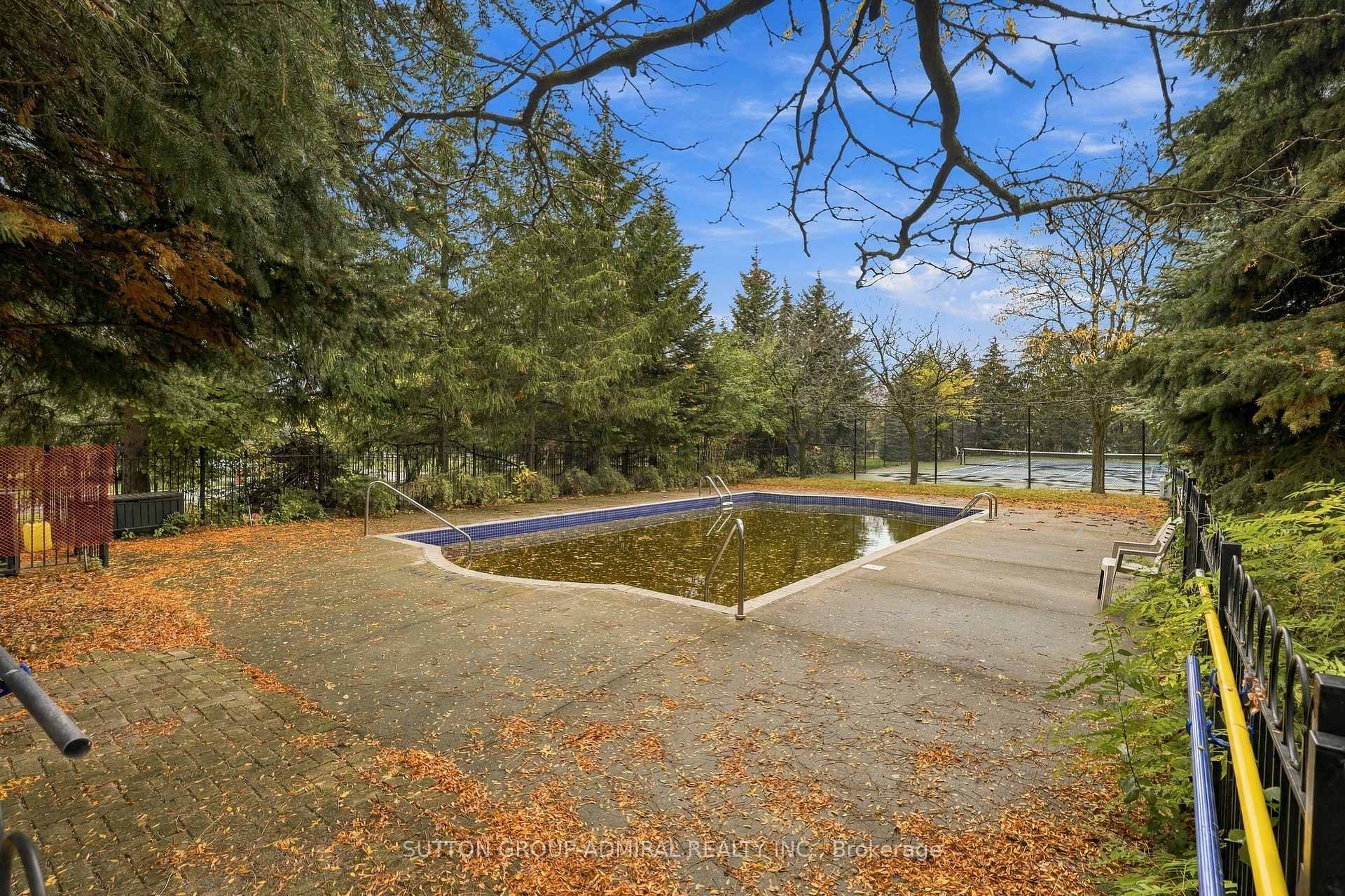 Photo 42 of Unit 211, 81 Townsgate Drive, Vaughan, Crestwood-Springfarm-Yorkhill — HOMEH