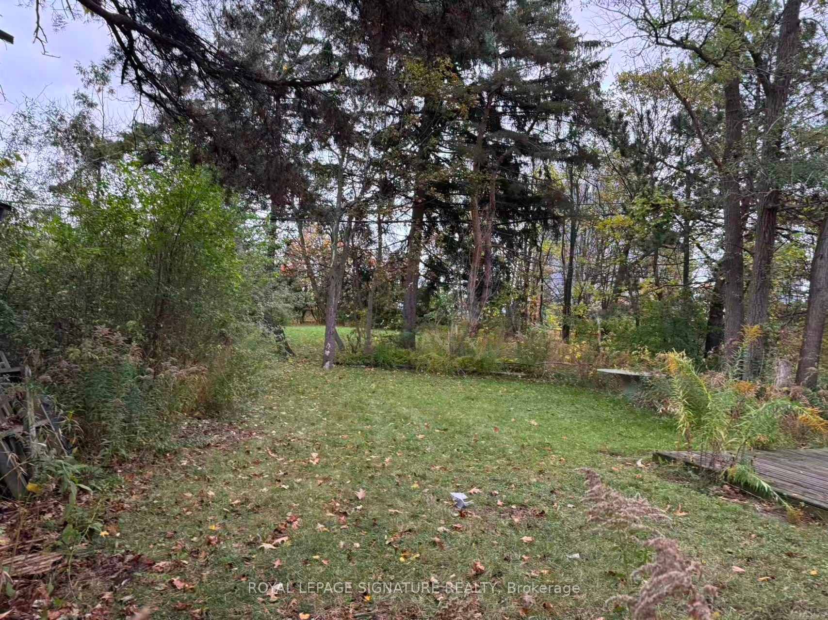 Photo 5 of 122 Earlton Road, Scarborough, Tam O'Shanter-Sullivan — HOMEH