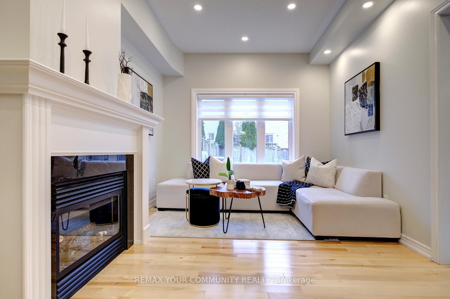 Photo 10 of 186 Lauderdale Drive, Vaughan, Patterson — HOMEH