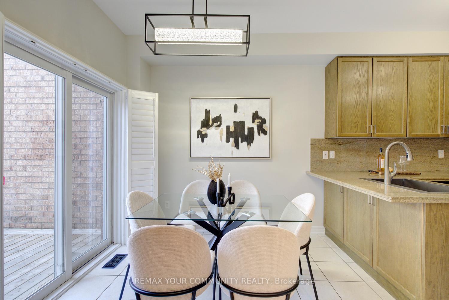 Photo 17 of 186 Lauderdale Drive, Vaughan, Patterson — HOMEH